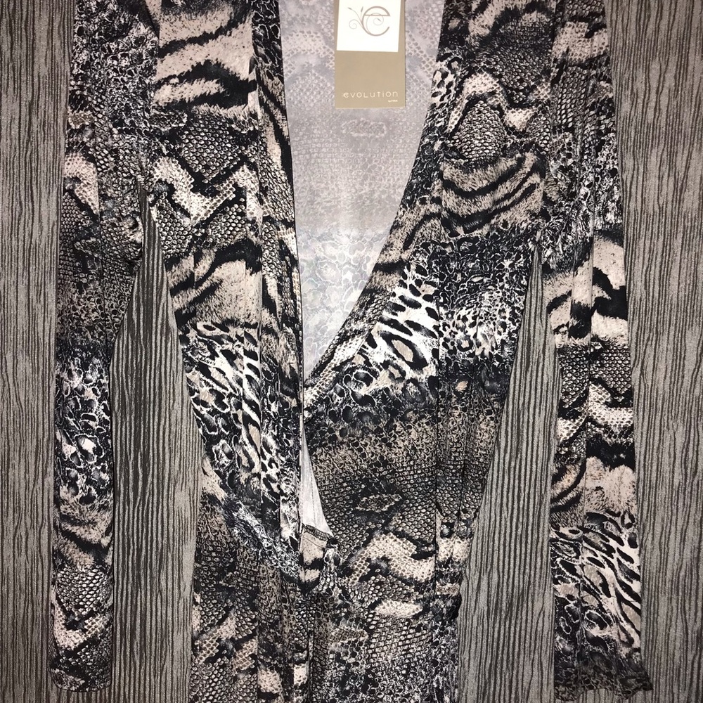Evolution Python Print Dress - Picture 3 of 9